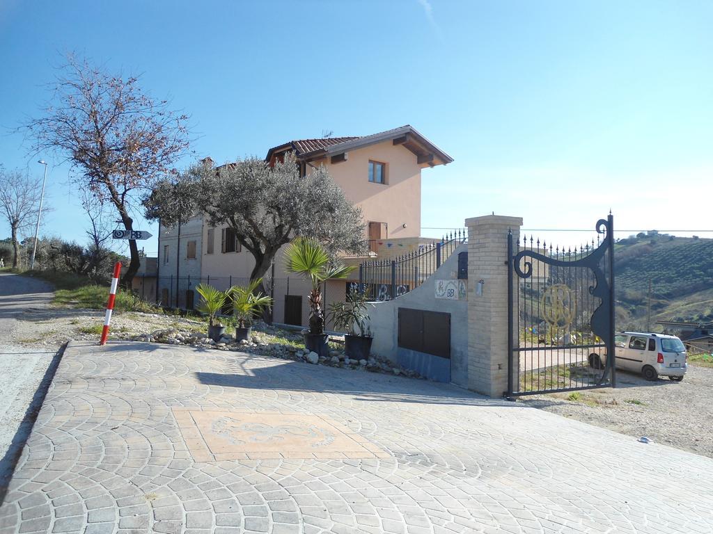 Rosa Spina Bed & Breakfast Controguerra