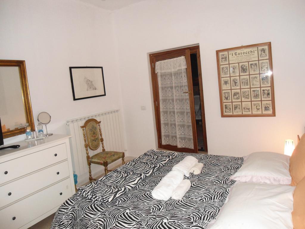 Rosa Spina Bed & Breakfast Controguerra